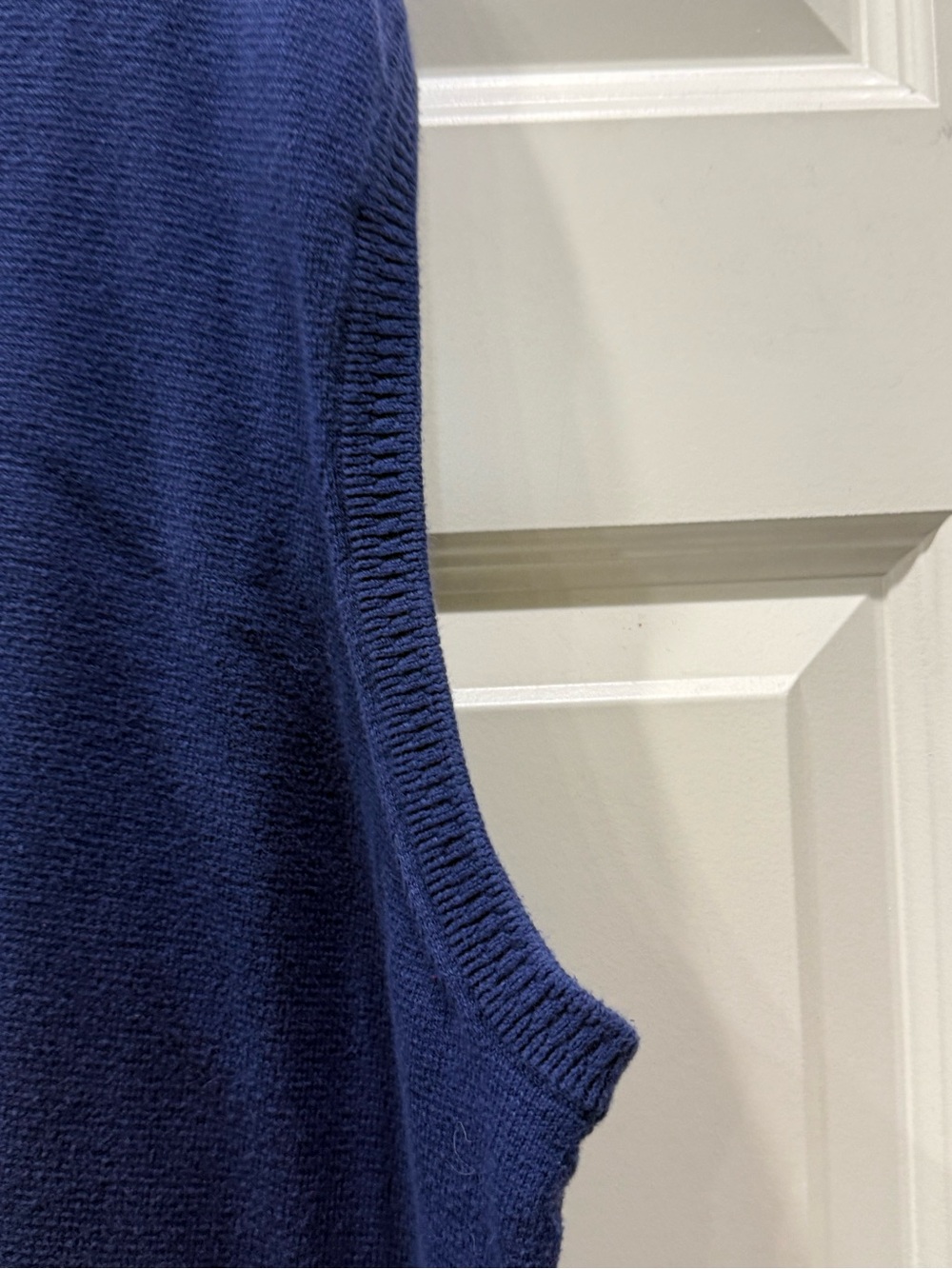 David Cremieux Men’s Blue V-Neck Sweater Vest - Picture 4 of 5
